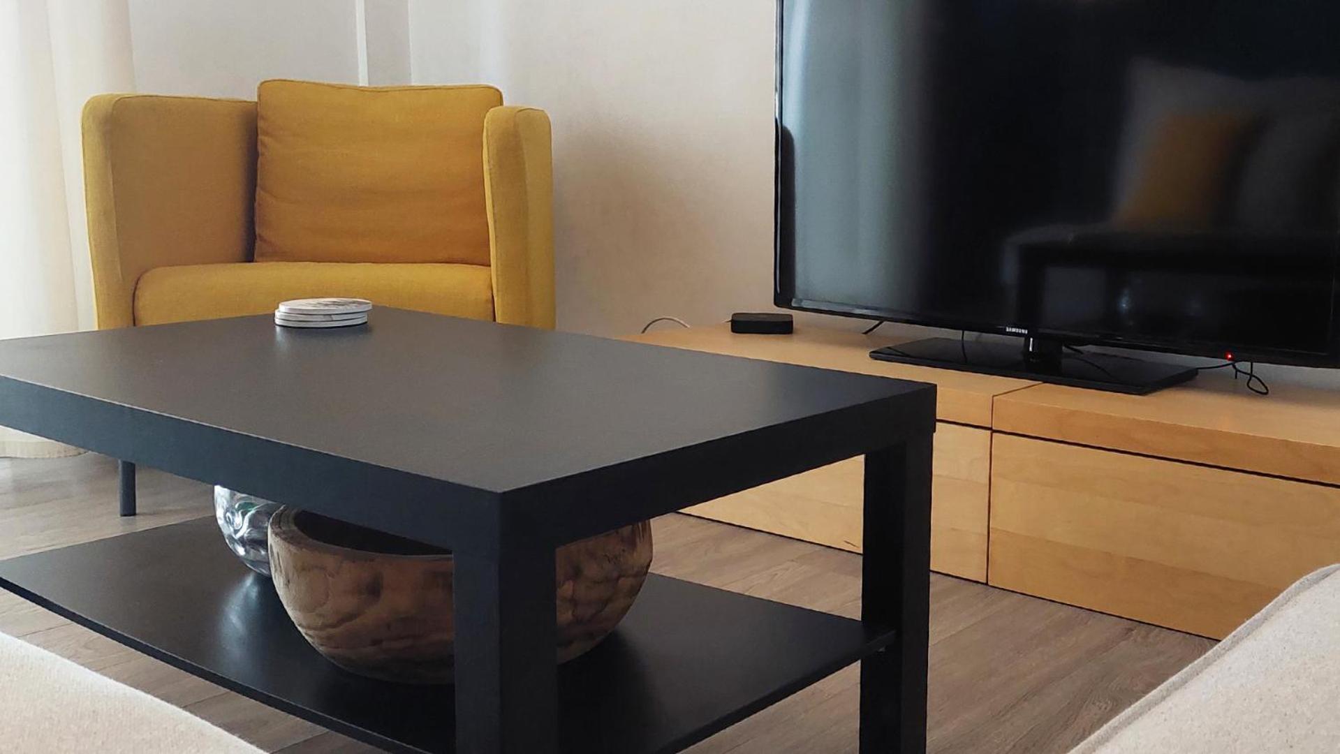 Stylish & Cozy In The National Gallery Area Apartment